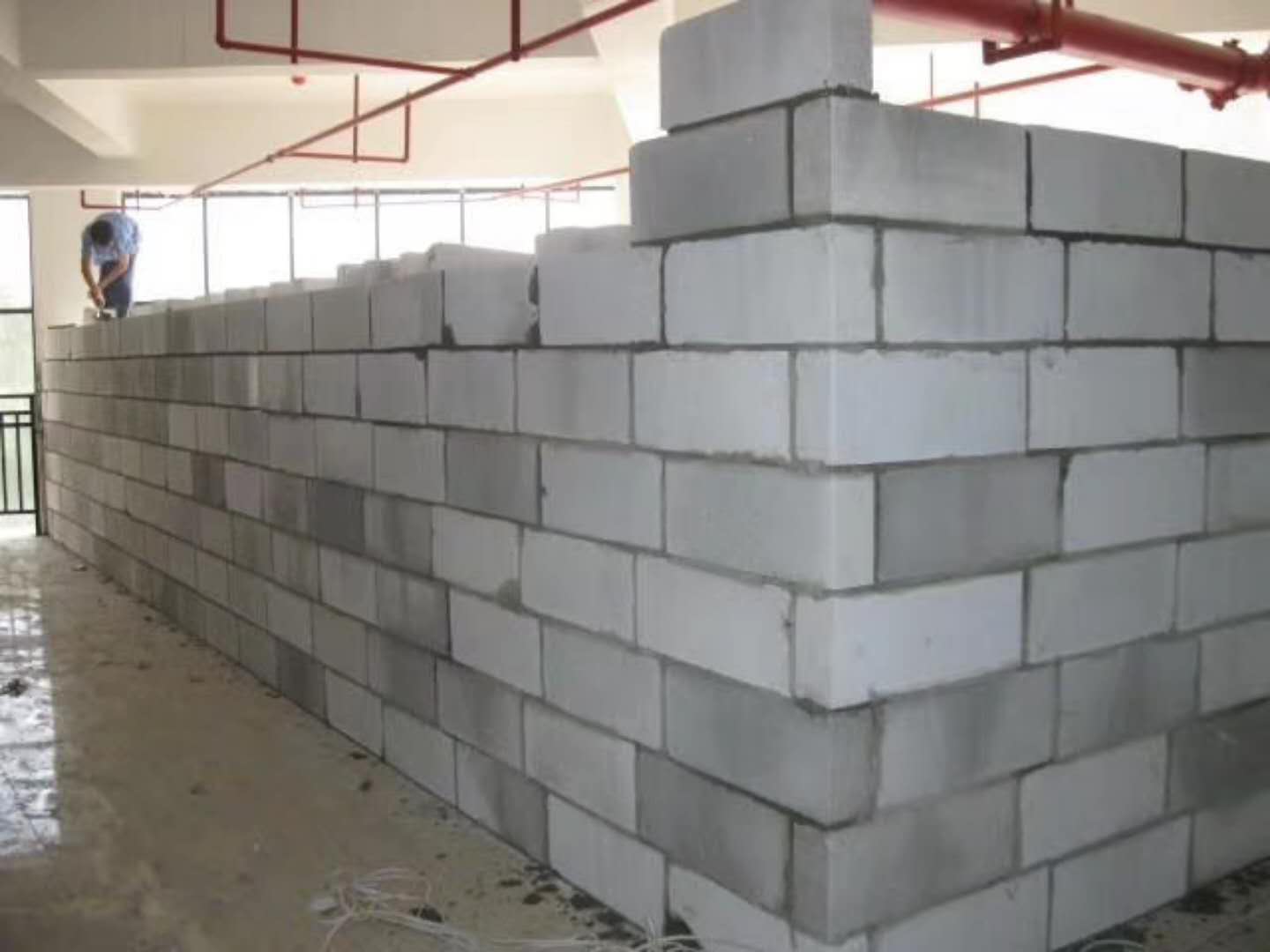 尚义蒸压加气混凝土砌块承重墙静力和抗震性能的研究